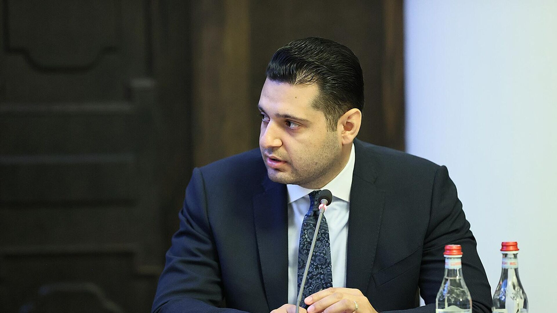 Նախկին փոխվարչապետ Համբարձում Մաթևոսյանը նշանակվել է Նիկոլ Փաշինյանի գլխավոր խորհրդական