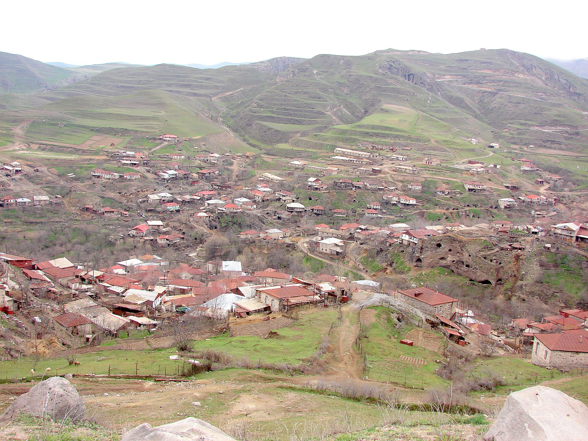 Ադրբեջանի ԶՈւ-ն  կրակ է բացել Խնածախի ուղղությամբ. ՊՆ