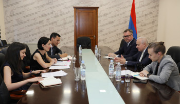 ԿԳՄՍ նախարարը հանդիպել է ՌԴ դեսպանի հետ