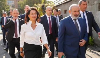 Փաշինյանն ու կինը կեսգիշերին գնացել են ՔՊ-ի շտաբ, մեղադրանքներ են հնչել. «Հրապարակ»