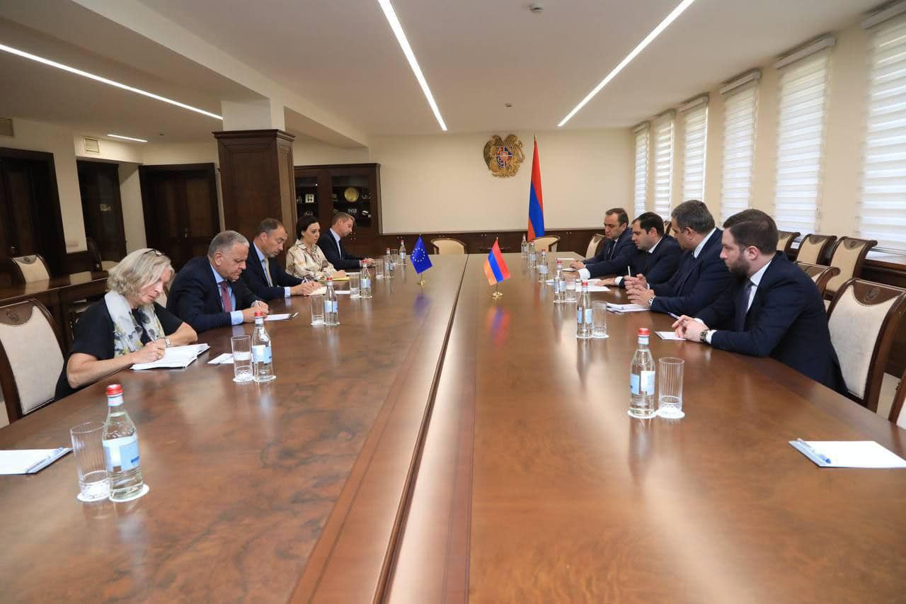 Սուրեն Պապիկյանն ընդունել է Տոյվո Կլաարին, քննարկվել են տարածաշրջանային անվտանգային իրավիճակին առնչվող հարցեր