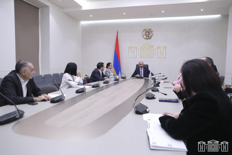 Հանձնաժողովը դրական եզրակացություն է տվել «Բնակչության բժշկական օգնության եւ սպասարկման մասին» օրենքում առաջարկվող լրացմանը