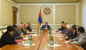 Արցախի նախագահի գլխավորությամբ անցկացվել է ԱԽ արտահերթ ընդլայնված նիստ