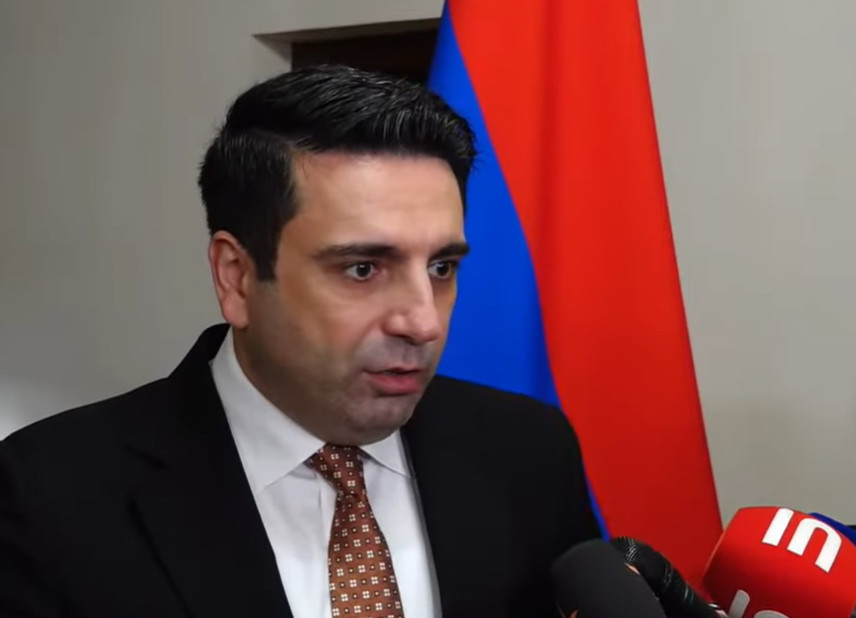 Արցախահայերը գնացել են, սահմանին կանգնել են, ուզում են հենց հիմա վերադառնան իրենց տները, մենք այդ հարցը չե՞նք բարձրացնում․ Ալեն Սիմոնյան