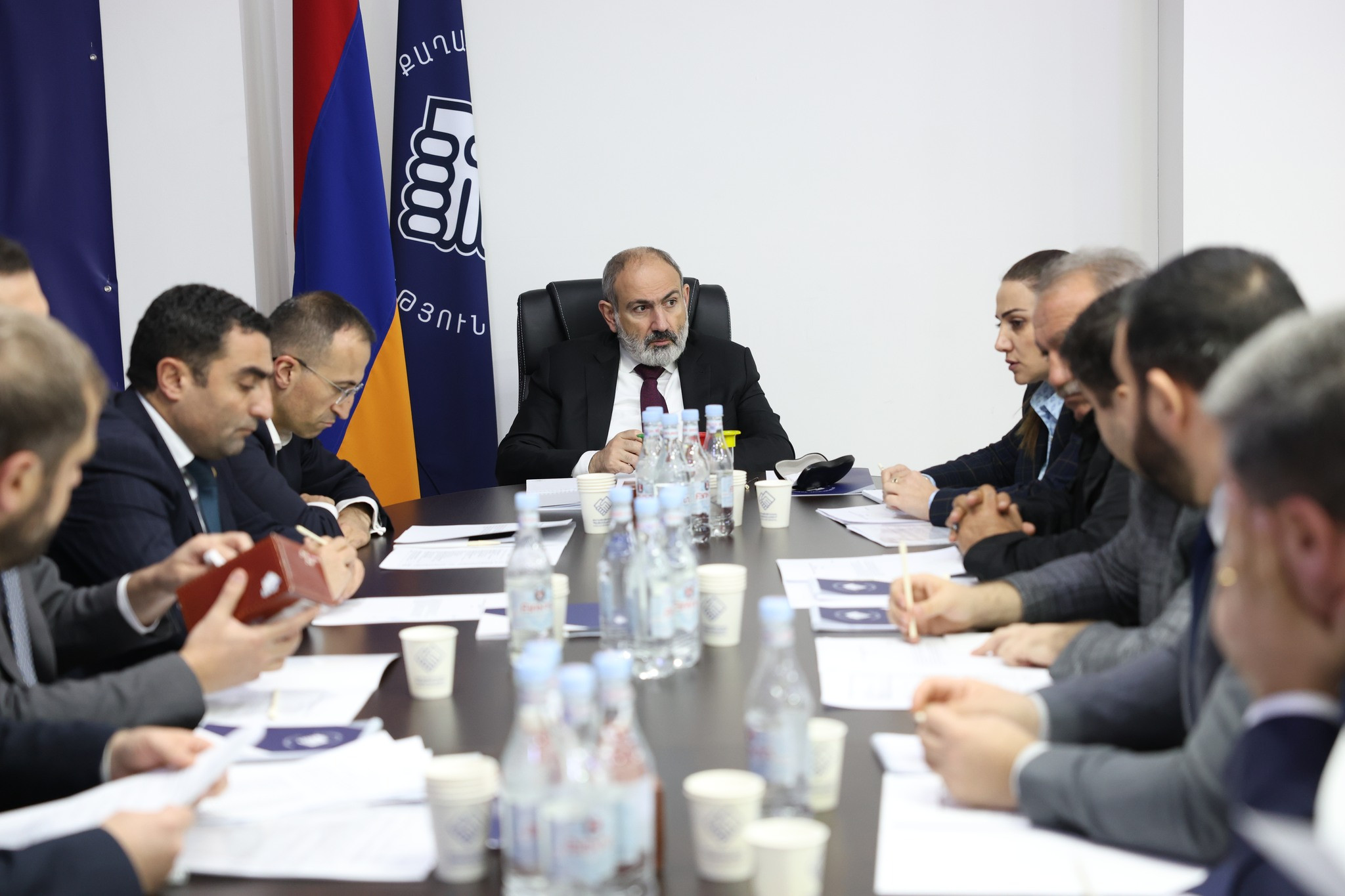 Փաշինյանը ՔՊ վարչության նիստ է անցկացրել