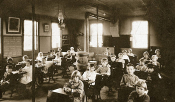 Ինչ կանոններ էր գործում և ինչ առանձնահատկություն ունեին դպրոցները 100 տարի առաջ (լուսանկարներ)