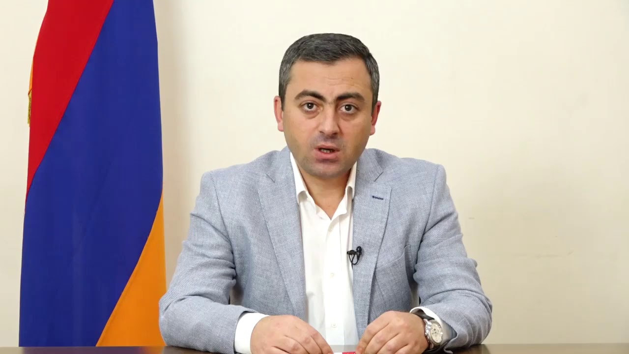 «Խաղաղության պայմանագրի» նախագծին ծանոթ ենք․ 29 800 քկմ-ի մասին խոսք չկա, զորքերը մնալու են ՀՀ տարածքում, Արցախի ռազմաքաղաքական ղեկավարությունն էլ՝ Բաքվի բանտում․ Իշխան Սաղաթելյան