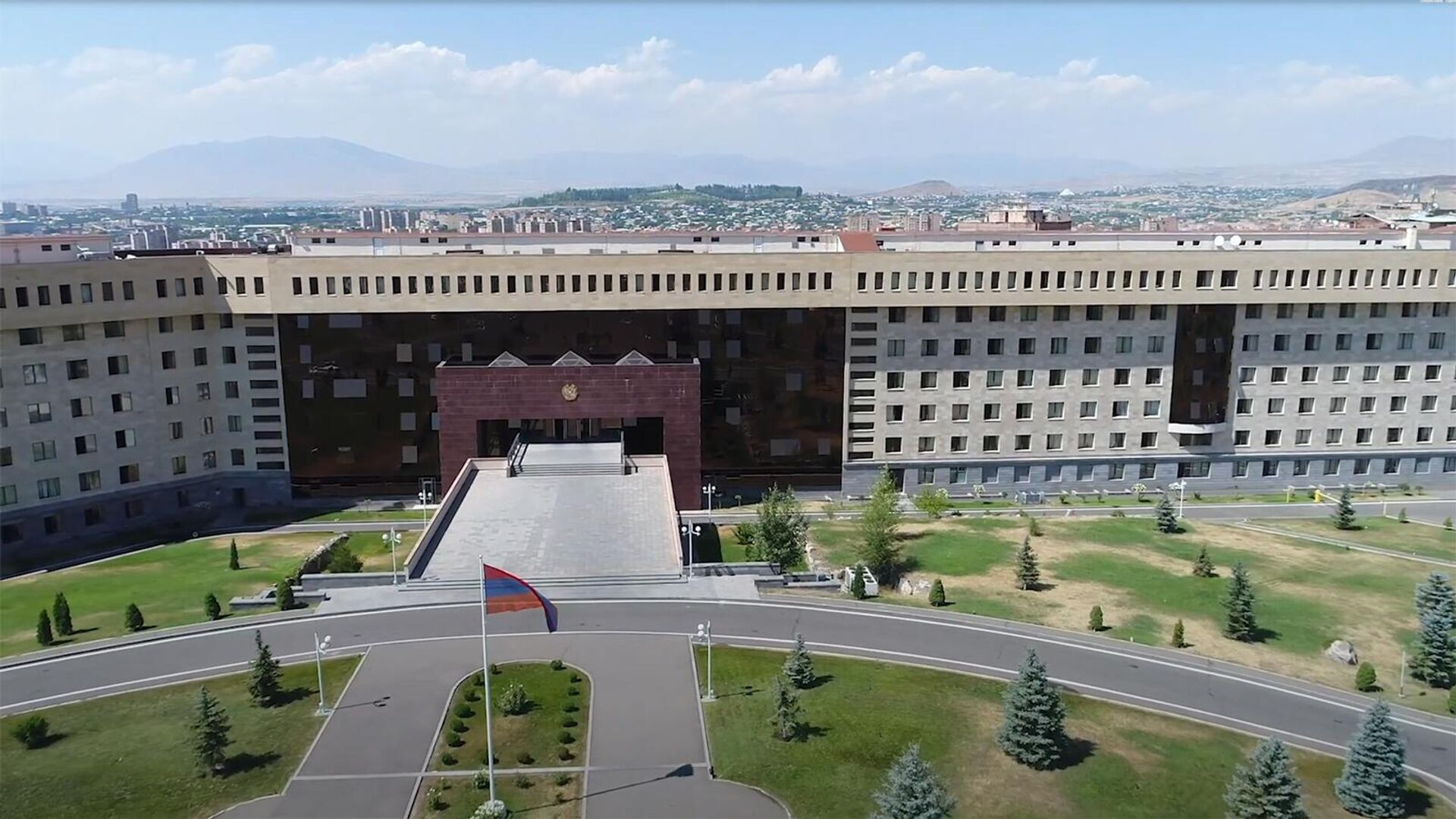 Զինկոմիսարիատում զորակոչի ենթակա քաղաքացու մահ չի արձանագրվել, հորդորում ենք քաղաքացու մահվան վերաբերյալ չհիմնավորված պատճառահետևանքային կապեր չարծարծել. ՊՆ
