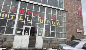 «Արեշ» հյուրանոցում սենյակներից մեկում հայտնաբերվել է տղամարդու և կնոջ մարմիններ․ Shamshyan.com