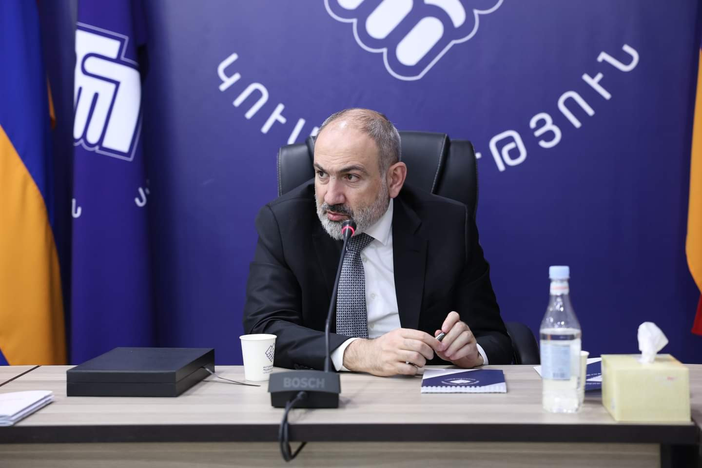 ՔՊ-ականները մտադիր են արտաքին քաղաքական փոփոխությունների գնալ. Փաշինյանը հրահանգ է տվել. «Ժողովուրդ»