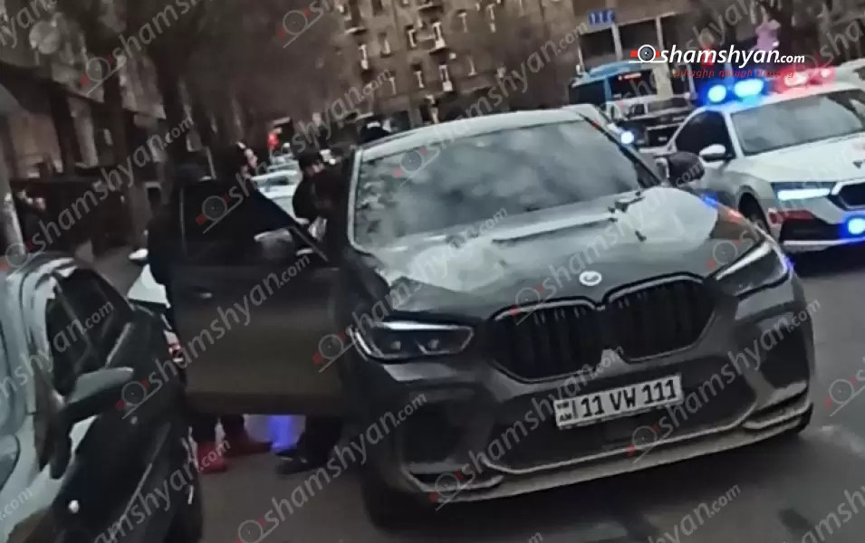 «Գոլդ» համարանիշներով, մգացված ապակիներով «BMW»-ն տեղափոխվել է «պլաշչակդա», վարորդը եղել է ոչ սթափ, ուղևորը եղել է «Ճվճվ Արոյի» որդին․ Shamshyan.com