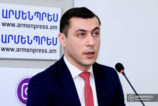 Գալիս է, իր ամբողջ շքեղությամբ գալիս է․ Սուրենյանը լուսանկար է հրապարակել