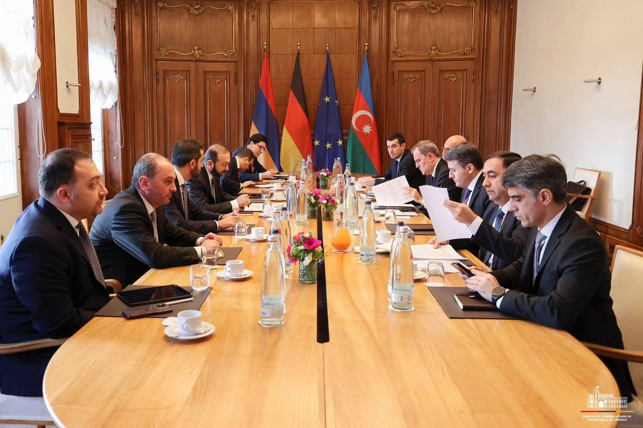 Միրզոյան-Բայրամով բանակցությունները կշարունակվեն վաղը