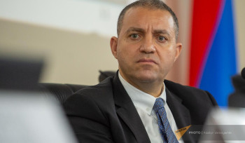 Կալանքի տակ գտնվող Վահան Քերոբյանի դեմ դատարան հայցեր են ներկայացվում. «Ժողովուրդ»