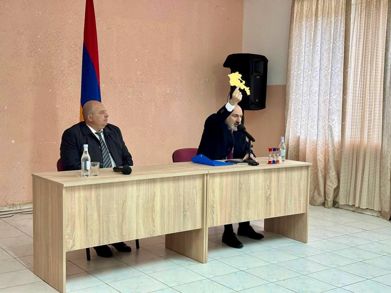 Նիկոլ Փաշինյանը Կիրանցում հանդիպել է բնակիչների հետ