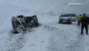 Մարտունի-Երևան երթուղին սպասարկող մարդատար միկրոավտոբուսը կողաշրջվել է