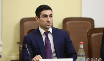 «Կառավարության գլուխ» արտահայտությունից նեղվել է, «Ադրբեջանի անշարժ գույքի գործակալ» բնորոշումից՝ ոչ․ Լևոն Քոչարյան