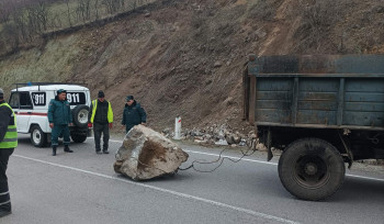 Քարաթափում Վանաձոր-Ալավերդի ավտոճանապարհին. ճանապարհը դարձել է միակողմանի երթևեկելի