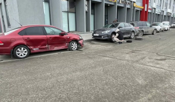 Ուրալում հարբած աղջիկը Porsche Cayenne-ով բախվել է մի քանի ավտոմեքենաների