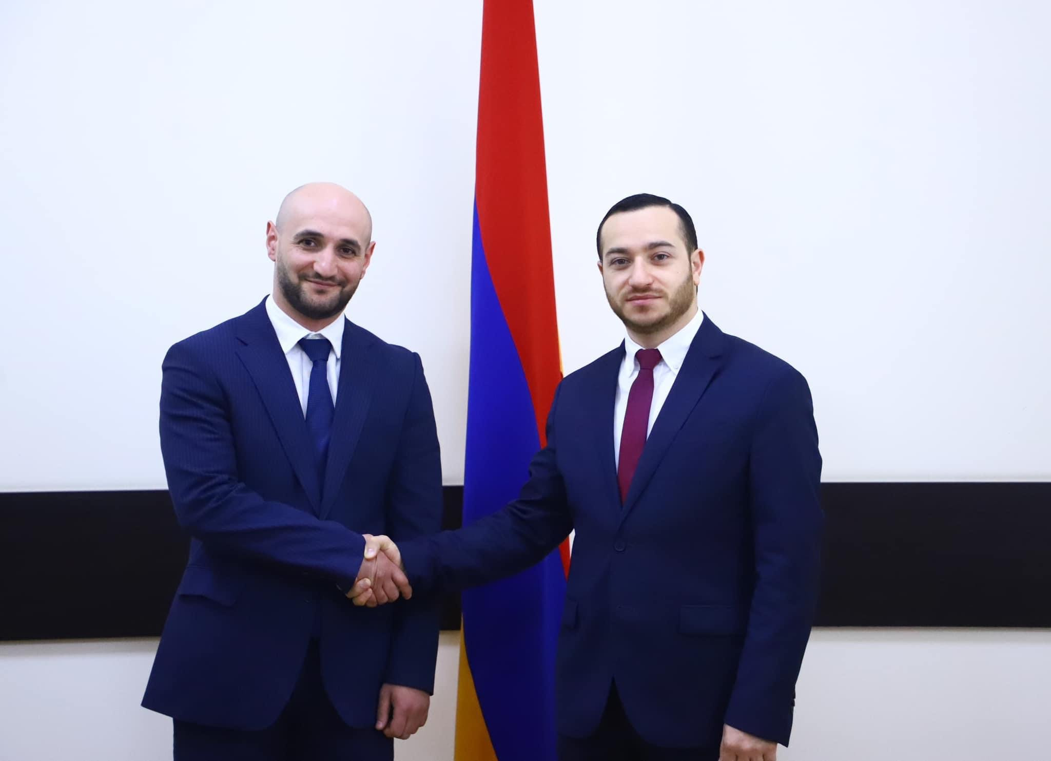 Մխիթար Հայրապետյանն այցելել է «Հայաստանի հեռուստատեսային և ռադիոհաղորդիչ ցանց» ՓԲԸ, ներկայացրել նորանշանակ տնօրենին