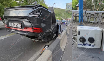Երևանում «Kia»-ն կոտրել է արագաչափը, ապա աղբամաններն ու գլխիվայր շրջվել, կա 4 վիրավոր (լուսանկարներ)․ Shamshyan.com