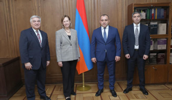 Հայաստանում ԱՄՆ դեսպանն այցելել է Սահմանադրական դատարան