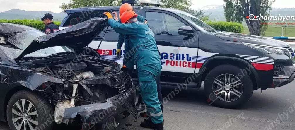 Toyota-ն բախվել է չիչխանի հյութերի տաղավարին․ shamshyan.com