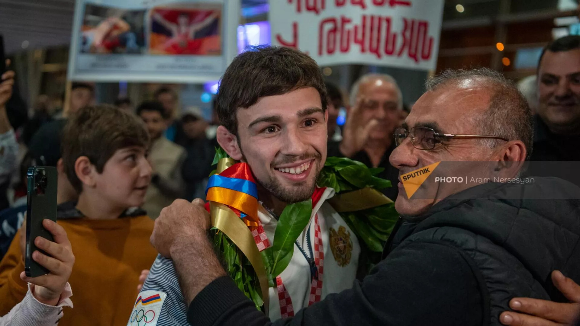 Հաղթանակս նվիրում եմ սահմանին կանգնած տղաներին. Եվրոպայի չեմպիոններն արդեն Հայաստանում են․ Sputnik Արմենիա