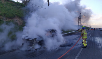 Երևան-Իջևան ճանապարհին «Porsche» մակնիշի ավտոմեքենա է այրվել (լուսանկարներ)