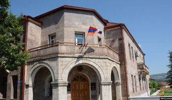 Ադրբեջանի հայտնածն այն մասին, թե իբր Շուշիի շրջանում իրենց բանակի բեռնատար է պայթել հայկական կողմի հատուկ տեղադրած ականների վրա, բացարձակ սուտ է. Արցախի ԱԳՆ