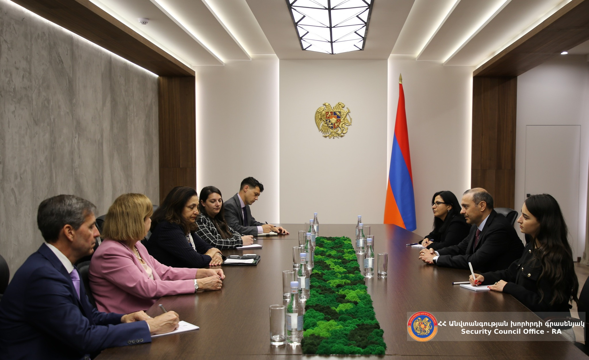 Արմեն Գրիգորյանը հանդիպել է ԱՄՆ Պետքարտուղարի տեղակալ Ուզրա Զեյայի հետ