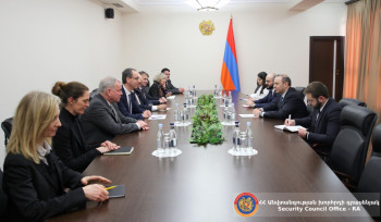 ԵՄ նոր քաղաքացիական մշտադիտարկման առաքելությունը կշարունակի նպաստել մեր տարածաշրջանում խաղաղության հաստատմանը․ Արմեն Գրիգորյանն ընդունել է Տոմատի գլխավորած պատվիրակությանը