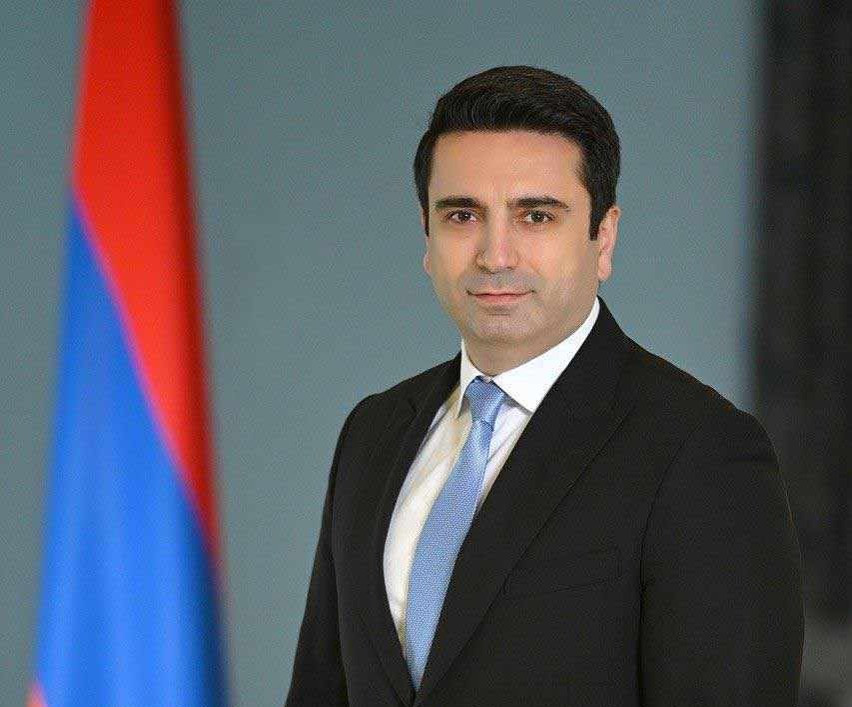 Կրթությունը մի յուրահատուկ բանալի է, որի միջոցով հետագայում յուրաքանչյուր անհատ կարողանալու է բացել նախկինում իր համար երազանք թվացող փակ դռները․ Ալեն Սիմոնյան