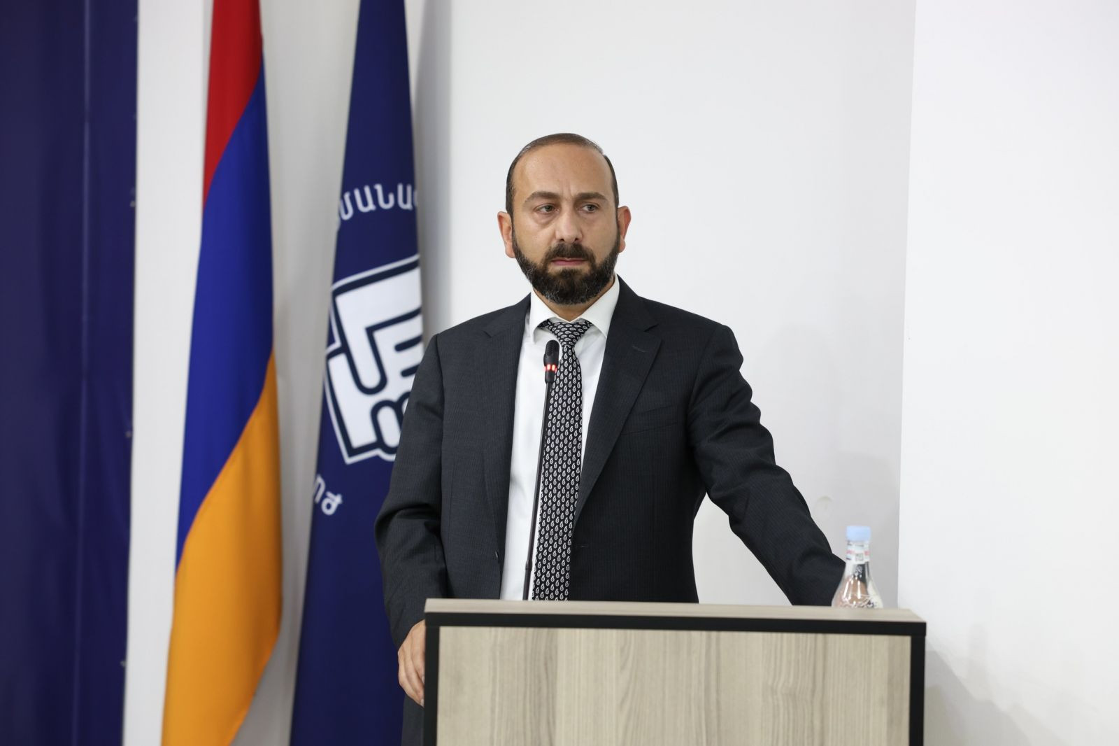 ՔՊ-ն նիստ է անցկացրել, զեկույցով հանդես է եկել Արարատ Միրզոյանը