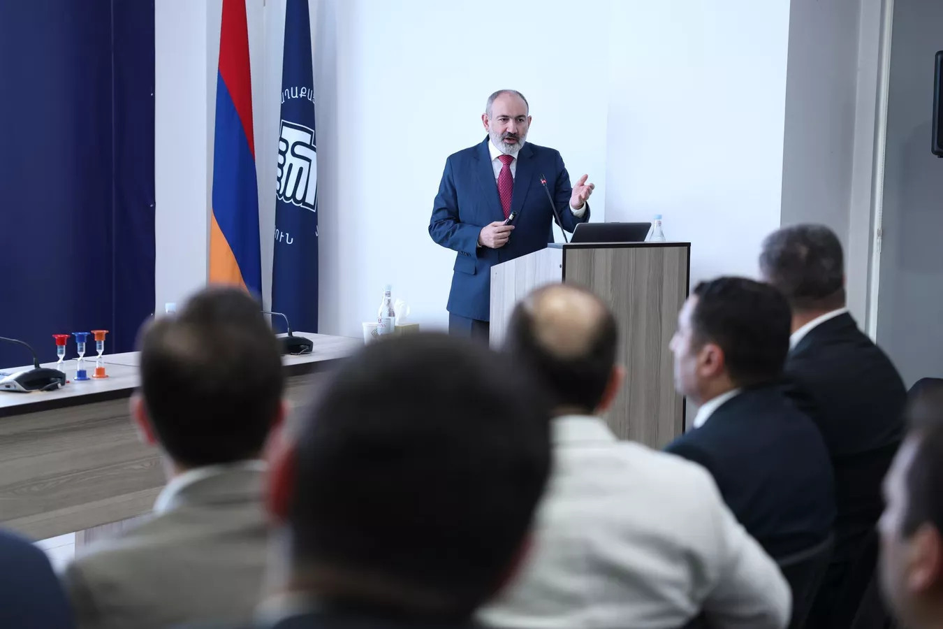 Անձը 25000 դրամ. ՔՊ-ականները վաղը Սևանի կառավարական ամառանոցում խնջույքի են․  ArmLur.am