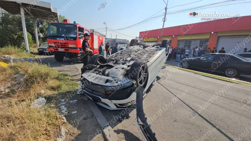 Երևանում բախվել են 2 «Volkswagen Jetta»-ն և «Mercedes»-ը, վերջինս գլխիվայր շրջվել է․ shamshyan.com