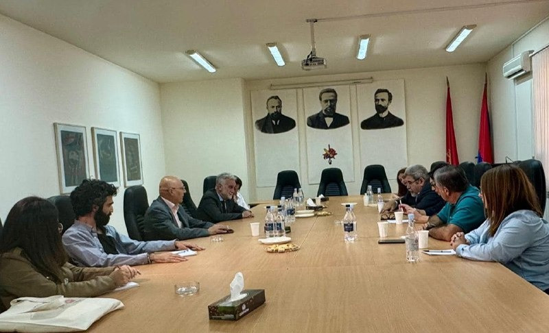 ՄՔԴ նախկին դատախազի հետ քննարկվել է արցախահայության վերադարձի իրավունքի իրացմանը վերաբերող հարցեր
