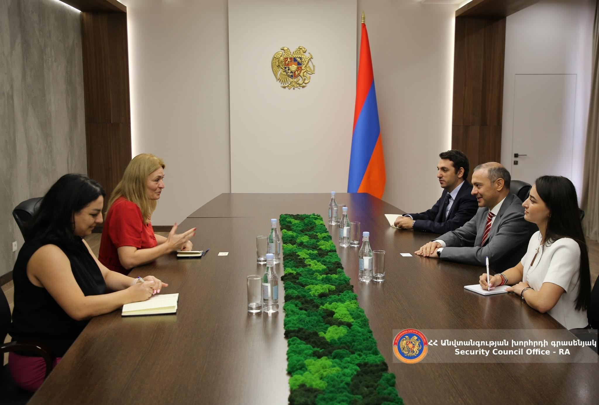 ԱԽ քարտուղարը Նիդեռլանդների դեսպանի հետ քննարկել է երկկողմ հարաբերությունների հետագա զարգացման հնարավորությունները