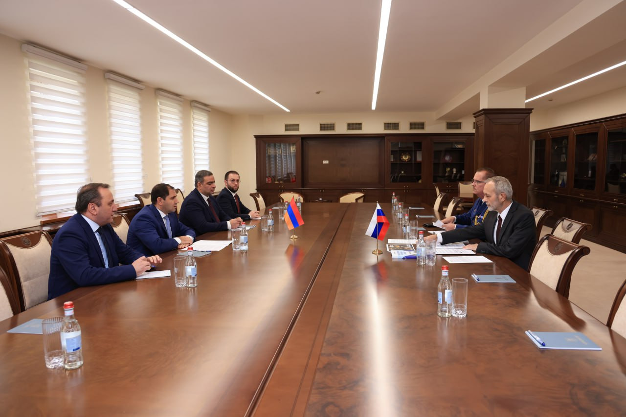 Սուրեն Պապիկյանն ընդունել է Հայաստանում Սլովակիայի դեսպանին