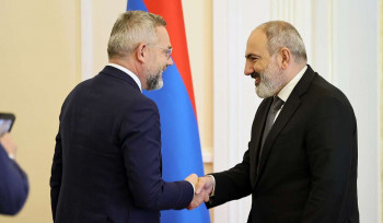 Փաշինյանն ընդունել է Գերմանիայի Բունդեսթագի արտաքին հարաբերությունների հանձնաժողովի նախագահին․ քննարկել են տարածաշրջանային հարցեր