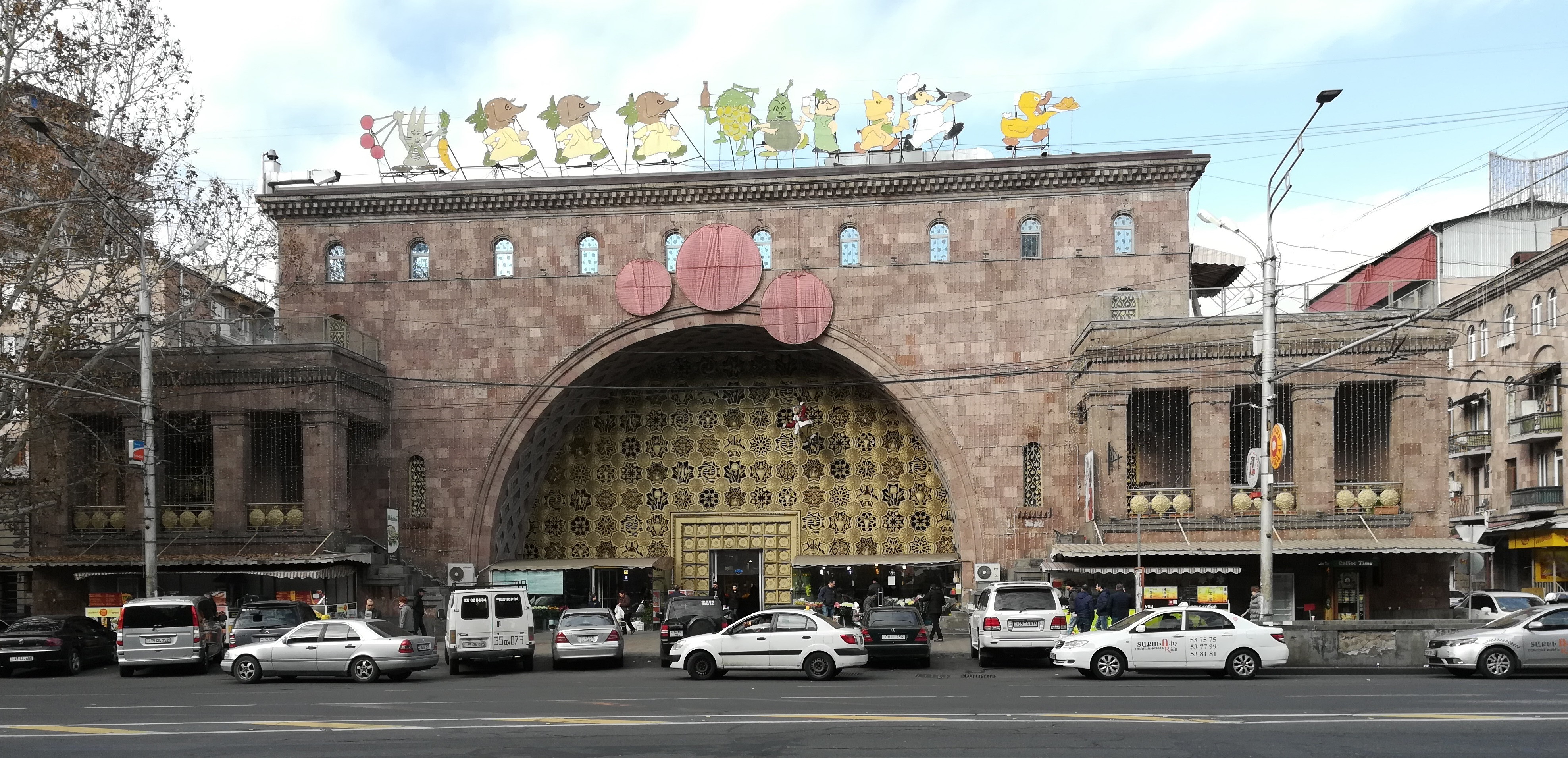 Փակ շուկայի մոտ տղամարդը մոտեցել է երեխային և հարցրել անունը. ահազանգ