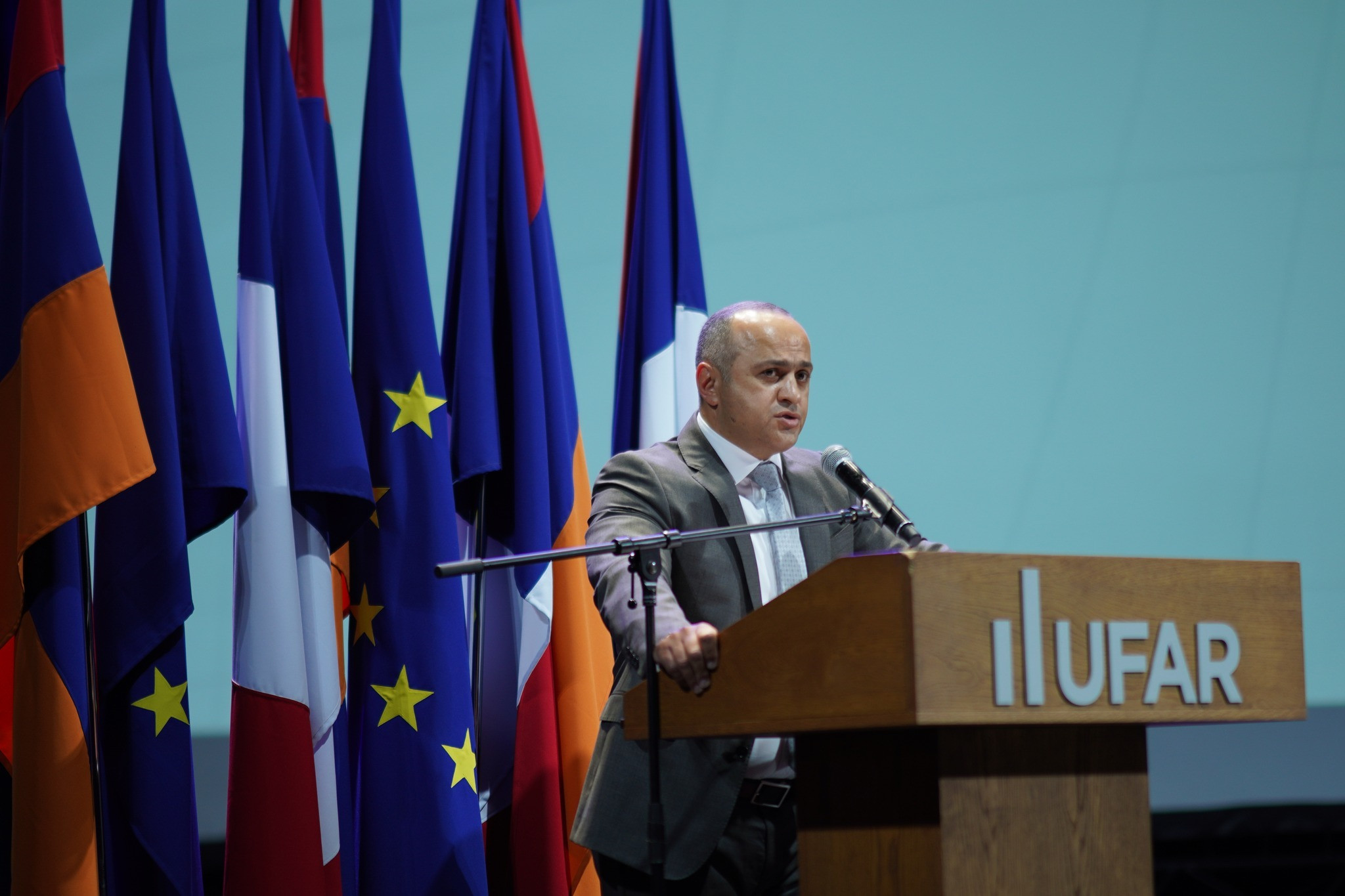 ՀՀ քննչական կոմիտեի նախագահի տեղակալ Արսեն Այվազյանը Հայաստանում ֆրանսիական համալսարանի կողմից արժանացել է 2022-2023 ուսումնական տարվա լավագույն դասախոսի մրցանակին