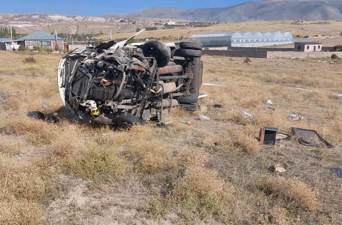 2 զոհ, 7 տուժած. ՆԳՆ-ն մանրամասներ է հայտնել Երևան-Սևան ճանապարհին «Գազել»-ի վթարից