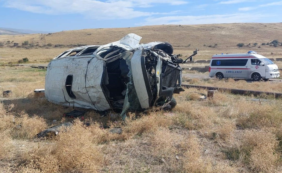 Երևան-Սևան ճանապարհին վթարի հետևանքով հոսպիտալացված 8 անձանցից մեկի կյանքը փրկել չի հաջողվել