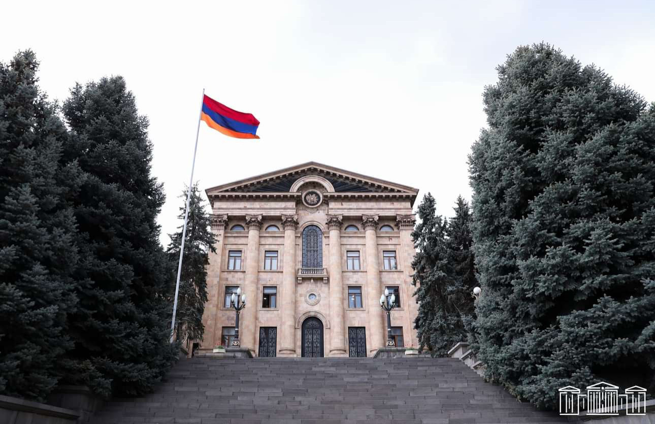 Անվտանգության հատուկ միջոցառումներ՝ ԱԺ-ում. «Հրապարակ»