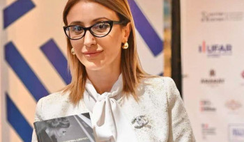 Ֆրանսերենին ու Ֆրանսիային առնչվող թեմաներին անդրադարձն ինձ համար երբեք զուտ աշխատանք  չի եղել եւ չէ, այլ կենսակերպ․ Հասմիկ Առաքելյանը՝ թարգմանական գործունեության մասին․ Aravot.am
