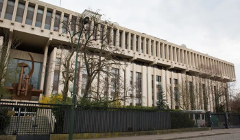 Փարիզում Ռուսաստանի դեսպանատունը պահանջում է Պետրոս II-ի հրամանագրի բնօրինակը վերադարձնել ՌԴ