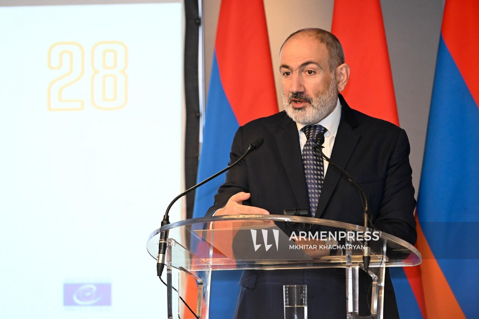 Քաղաքական լարվածությունն այն է, որ կարող է տպավորություն ստեղծվել, թե ՀՀ-ում ազգային փոքրամասնությամբ բնակչություն ունեցող համայնքների նկատմամբ կա խտրական վերաբերմունք․ Փաշինյան