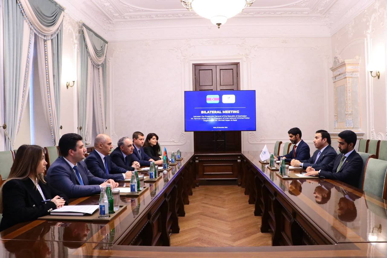 Ադրբեջանի գլխավոր դատախազը հանդիպել է Ինտերպոլի նախագահի հետ