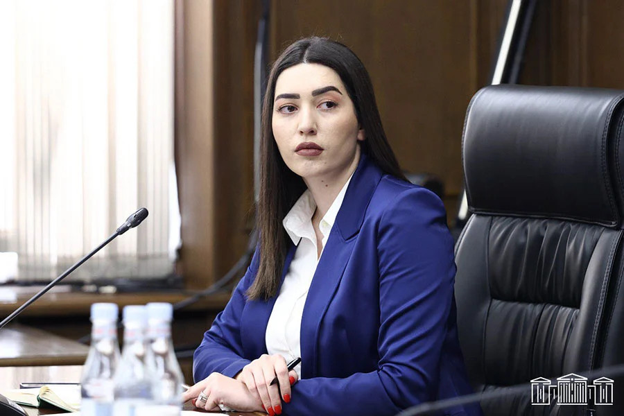 Արփինե Սարգսյանը նշանակվեց Ներքին գործերի նախարար